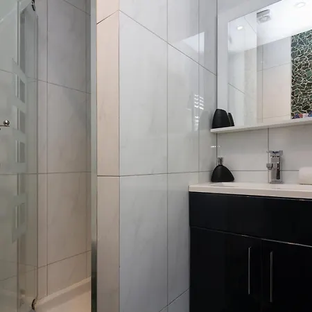 木屋 Glacier - Happy 霞慕尼