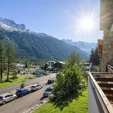 Glacier - Happy Chamonix