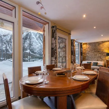 Chalet Glacier - Happy